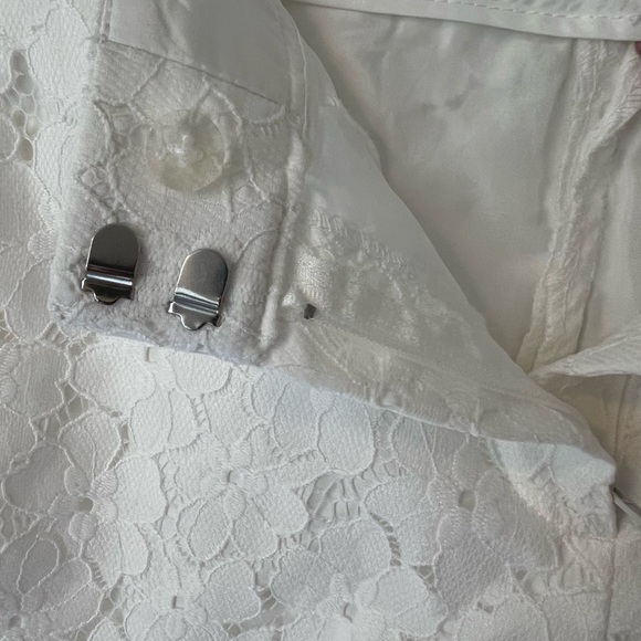 Saint Tropez West Classic White Lace Overlay Shorts - Picture 5 of 6